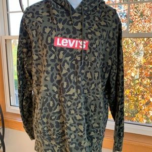Levi’s Green Leopard Hoodie - Small